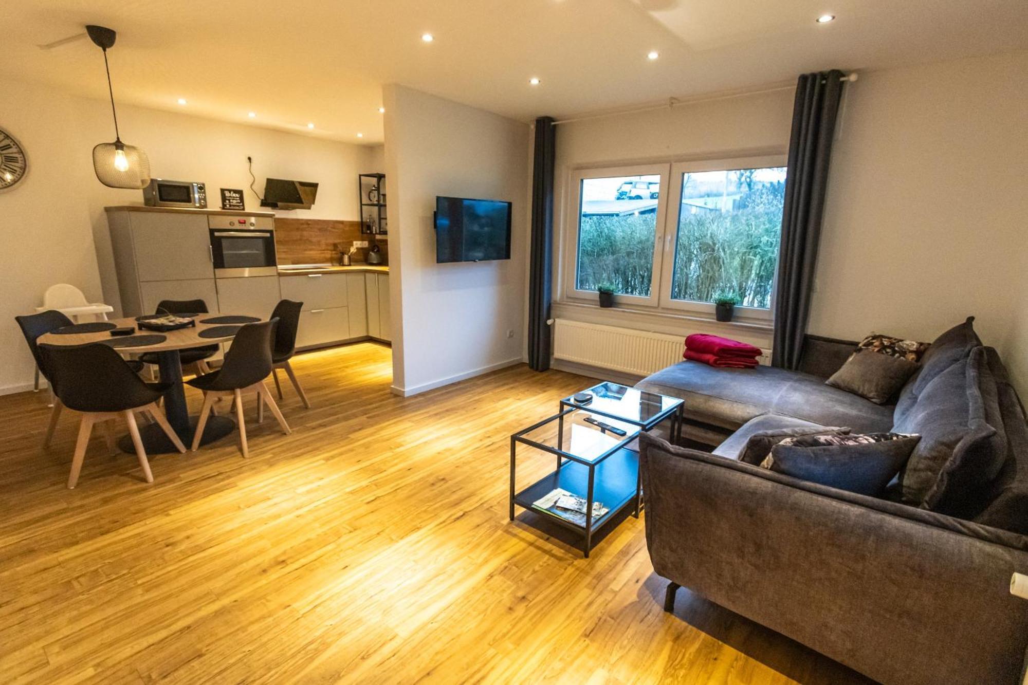 Suedschleife Appartements - Wlan - Direkt Am Ring Reimerath Bagian luar foto